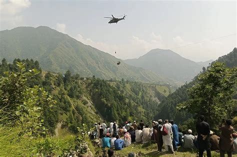 How The Dramatic Rescue Of Eight People Trapped In A Cable Car Unfolded In Pakistan Trendradars