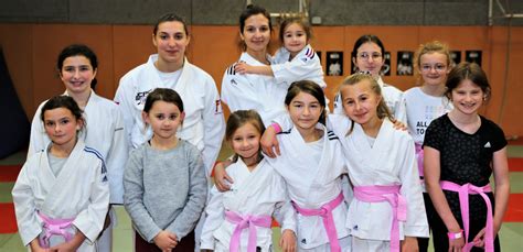 Bletterans Judo Ceinture Rose Pour Les Participantes La Journ E