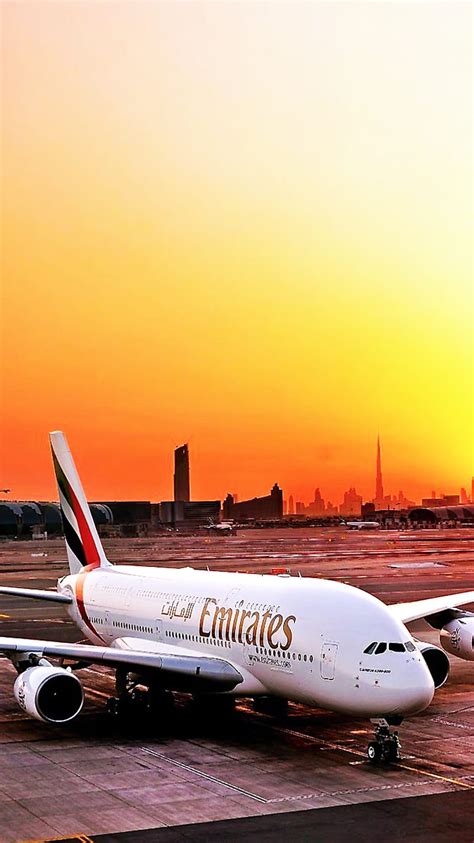 Emirates Airbus A380 Night Landing D, HD Wallpaper Peakpx, 51% OFF