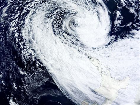 Cronaca Meteo Il Ciclone Gabrielle Raggiunge La Nuova Zelanda Allerta