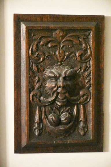 Carved Oak Wall Plaque 1202 013 R H Lee Co Auctioneers