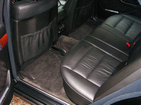 1991 Mercedes 560SEL rear seats | CLASSIC CARS TODAY ONLINE