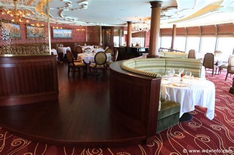 Disney Cruise Line Dining and Restaurants