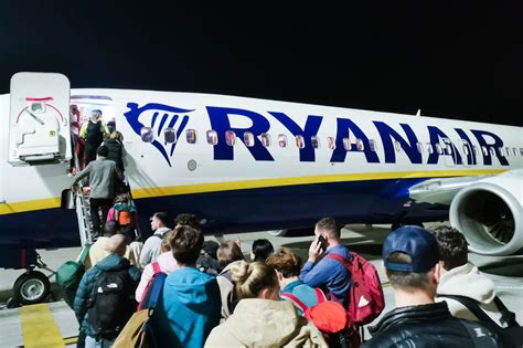 Ryanair and Dublin Airport confirm check-in times for holidaymakers ...