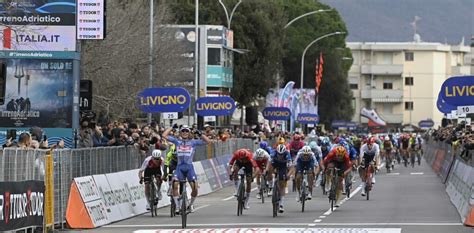 Tape Tirreno Adriatico Victoire De Jasper Philipsen Devant