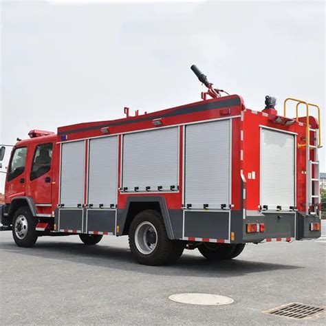 Dongfeng 4X2 6000L Water Foam Tank Emergency Rescue Fire Fighting Truck