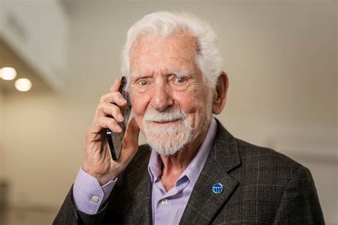 Mwc2023 Martin Cooper The Engineer Who Made The First Cell Phone Call 50 Years Ago ‘we Are