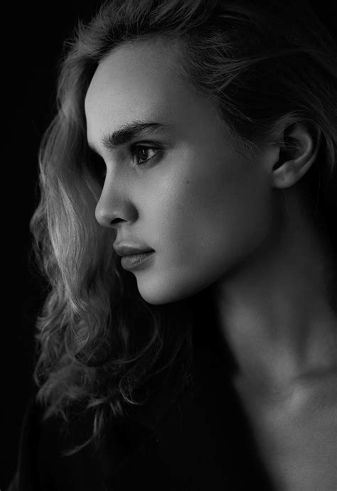 Zuhra :: Behance