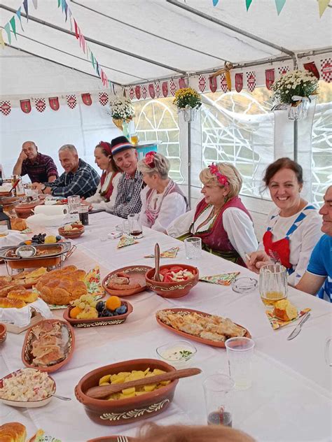 ARTinfo Tko Zna Zna I Kiseljak Ima Svoj Oktoberfest