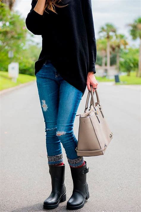 LOOKS PARA DÍAS LLUVIOSOS Casual Chic Glamour Mexico Striped Boots