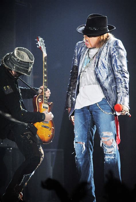 Whos The Richest Guns N Roses Member Net Worths Ranked Singer Axl Rose Bought The Band Name