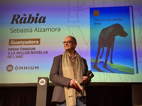 Sebastià Alzamora gana con Ràbia el Premi Òmnium a la mejor novela de