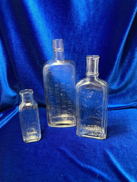 Collectible Glass Art And Collectibles Collectibles Vintage Clear Glass Bottles With A Glass Lid