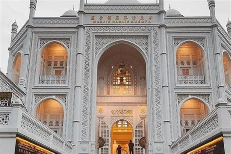 Banyak Dikunjungi Wisatawan Inilah Masjid Terindah Di Jakarta