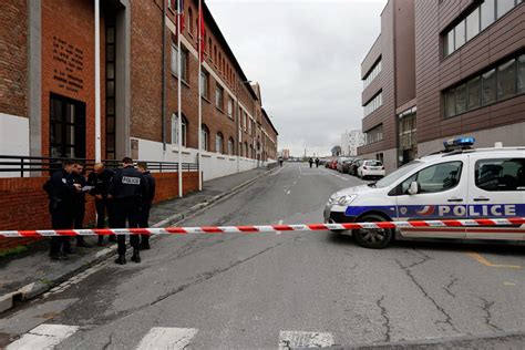 Les fausses alertes à la bombe se multiplient dans les écoles qui en