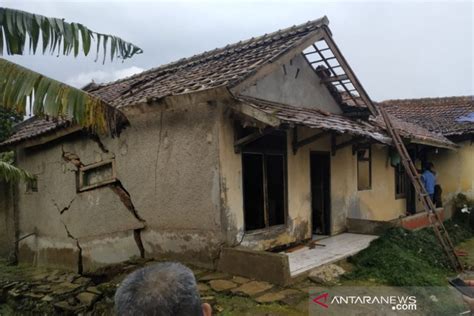 BPBD Garut Delapan Rumah Rusak Akibat Pergerakan Tanah Di Pasirwangi