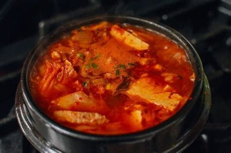 Kimchi Stew (Kimchi Jigae Recipe) - The Woks of Life