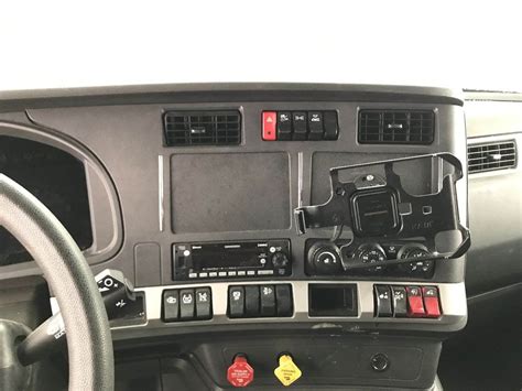 2024 Kenworth T680 Dash Panel For Sale Council Bluffs Ia 25609926