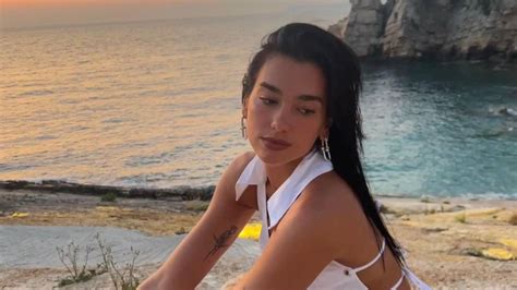 Celebra En Ibiza Dua Lipa Su Cumplea Os