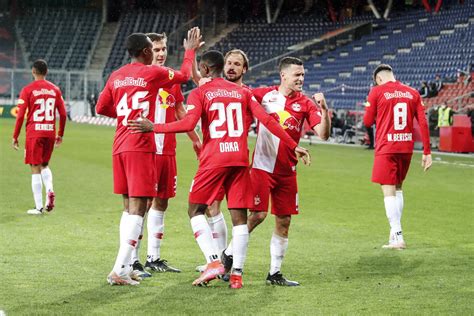 Nach Sieg Gegen Rapid Salzburg Feiert Den Titel Bildergalerie