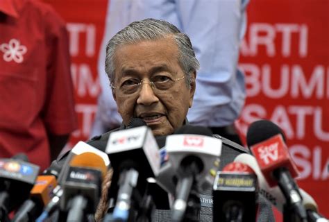 Bonus Penjawat Awam Sebelum Aidilfitri Dr M Top Melayu