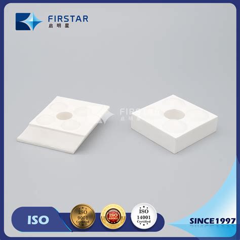 Staggered Alumina Ceramic Tile With Weld Hole For Engineered Steel