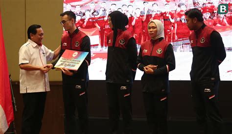 Foto Hattrick Juara Umum Timnas Bola Voli SEA Games 2023 Diguyur