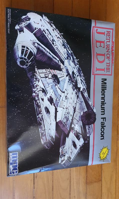 Star Wars Millennium Falcon Model Kit Hobbies Toys Memorabilia