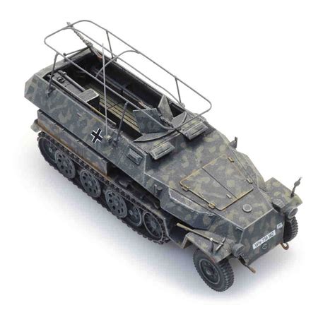 Artitec 6870481 WM Sd Kfz 251 3 Ausf C Funkpanzerwagen Camo Grau