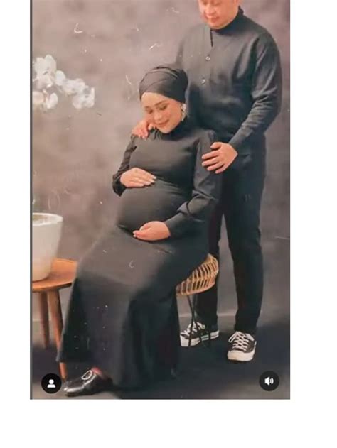 Gaya Maternity Shoot Syifa Adik Ayu Ting Ting Tampil Memesona Hot