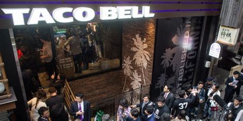 Taco Bell Returns To Japan After Decades-Long Absence, People Go Nuts ...