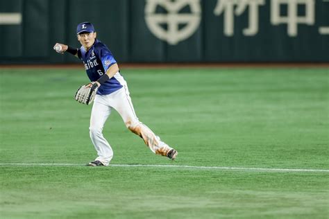 オリックス・安達了一「来季はコーチ兼任」に明かした胸の内「まだ映像は見られない」“あの試合”の悔いと西武・源田壮亮への「ある伝言」（3／3） プロ野球 Number Web ナンバー