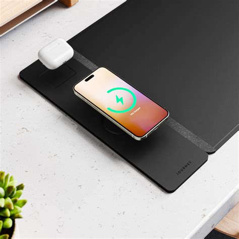 Journey Alti Wireless Charging Desk Mat