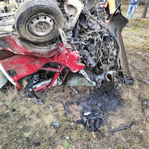 Groźny wypadek na DK 10 w Solcu Kujawskim Dwie osoby poszkodowane