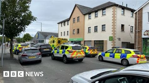 Pwllheli: One in hospital, three arrested after stabbing - BBC News