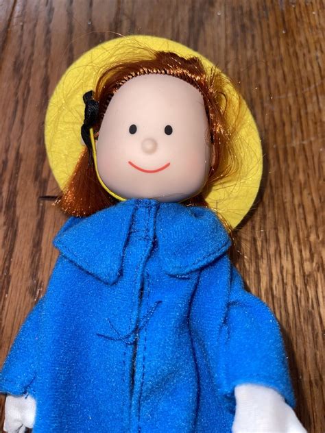 Madeline 8 Poseable Vinyl Doll Original Dress And Socks Shoes Hat Gloves1997 Ebay