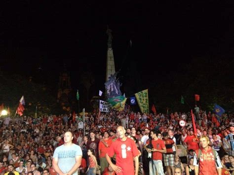 G Porto Alegre Tem Protestos Contra E A Favor Do Impeachment De