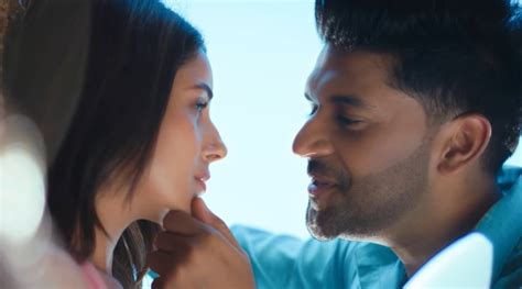 Moon Rise Guru Randhawa Loves And Loses Shehnaaz Gill In Romantic