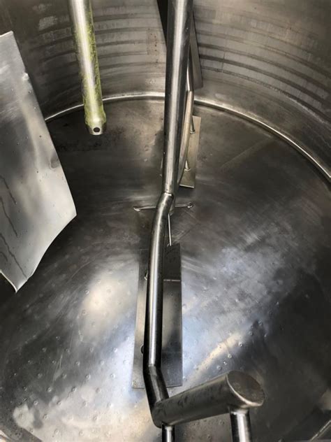 500 Gallon Precision Stainless Vertical S S Pressure Tank With Sweep