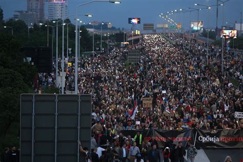 Novi prosvjedi u četiri srpska grada Ili će prestati nasilje ili će