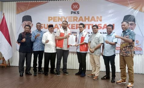resmi terima bkwk  pks bakal calon bupati  wakil bupati hasan