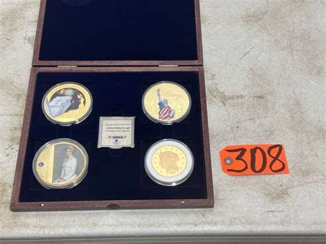 Collection of Gold Coins - 50 Dollar Gold Coin - Meagher Auctioneers