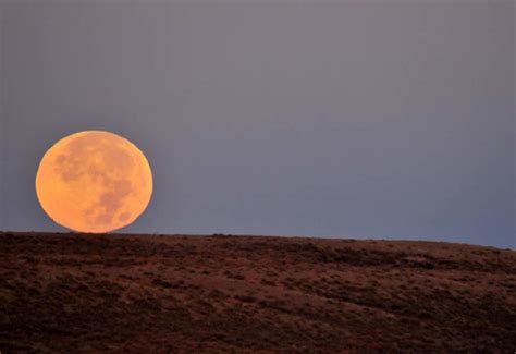 Luna Del Cacciatore Cosa Significato Come E Dove Vederla Oggi