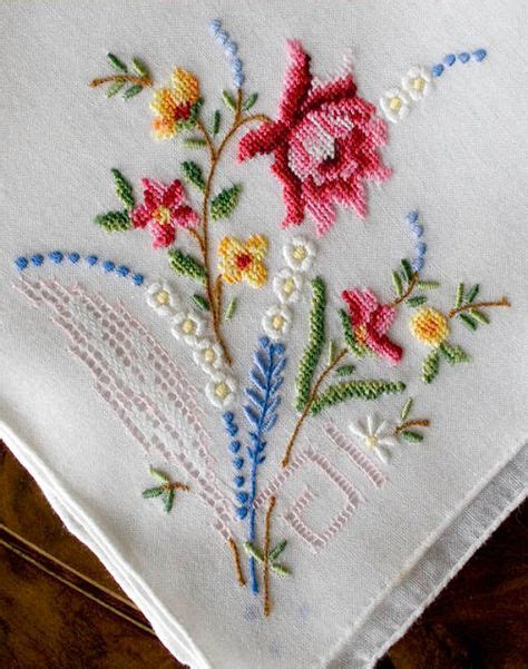 40+ Embroidery-Handkerchief ideas | embroidery, embroidered hankies ...