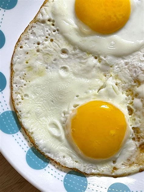 Sunny Side Up Eggs Vs Over Easy Eggs Recipe In 2022 Food Yummy