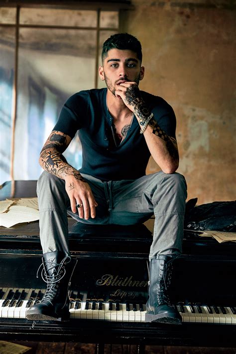 Zayn Malik Shows You How To Wear A Pair Of Utility Pants Photos Gq