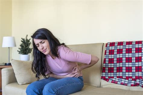 Diverticulitis Flare-Up: Symptoms, Causes, and Treatment