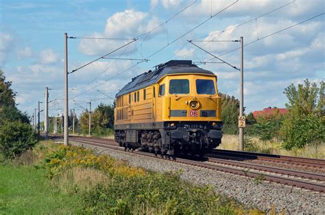 233 493 Der DB Bahnbau Rollte Am 29 09 22 Ohne Anhang Durch Greppin