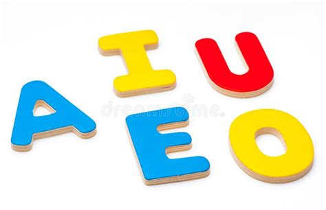 Aeiou Cinq Lettres De Lalphabet Photo Stock Image Du Panneau