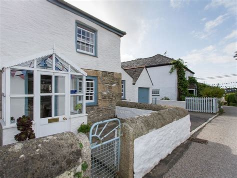 2 Trerise Cottage Smart Semi Detached Cottage In Quiet Cornish